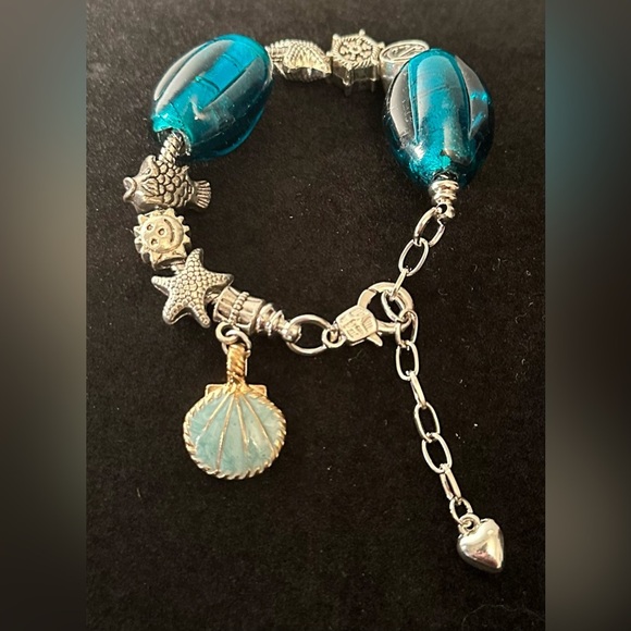 Juicy couture Charm, silver charm and glass beaded bracelet - Picture 2 of 2